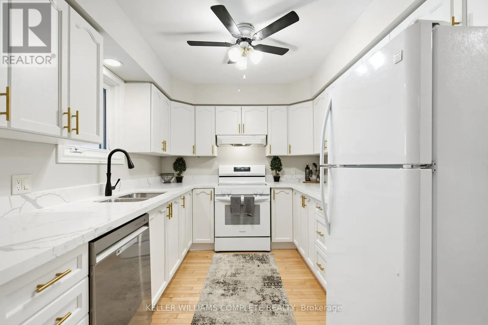 25 - 229 LYNDEN ROAD