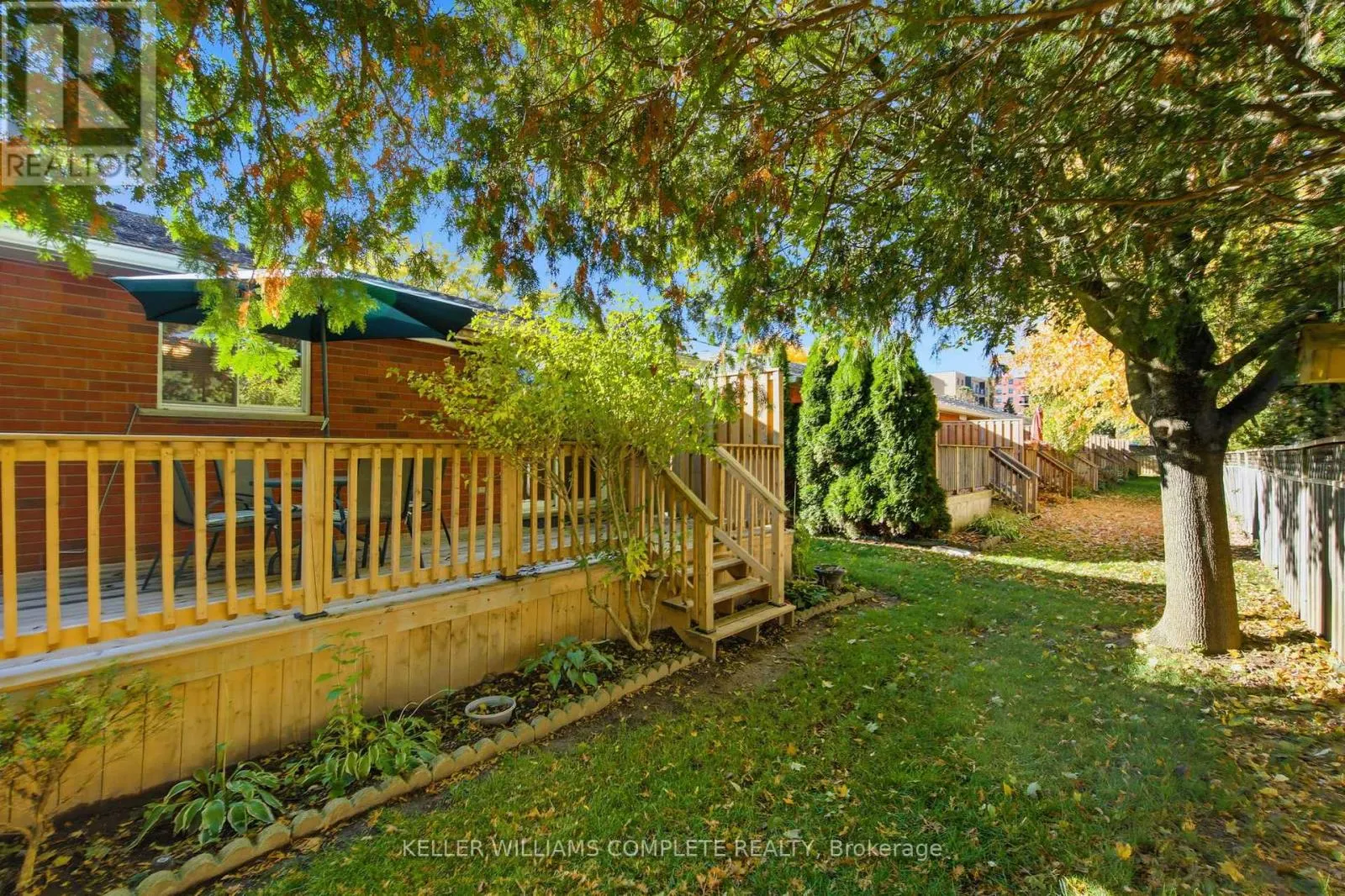 25 - 229 LYNDEN ROAD