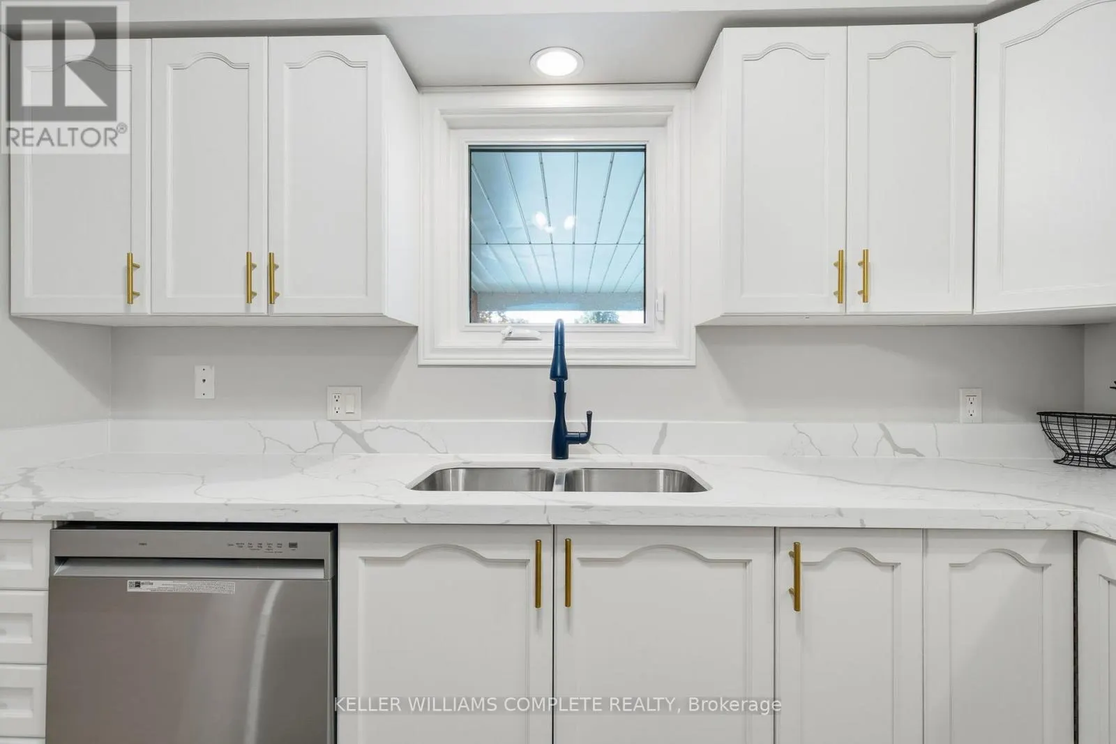 25 - 229 LYNDEN ROAD