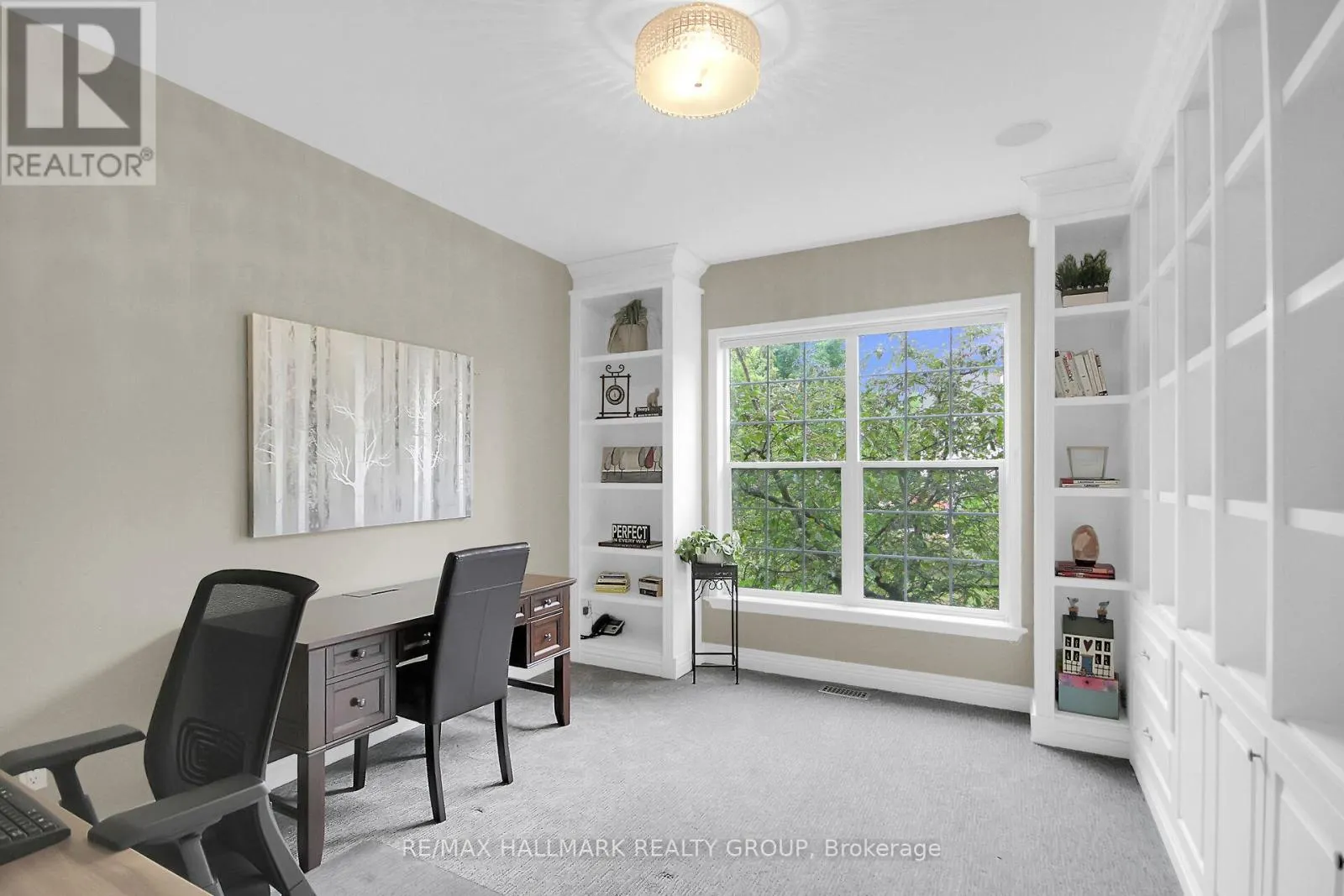 13 BEECHGROVE GARDENS