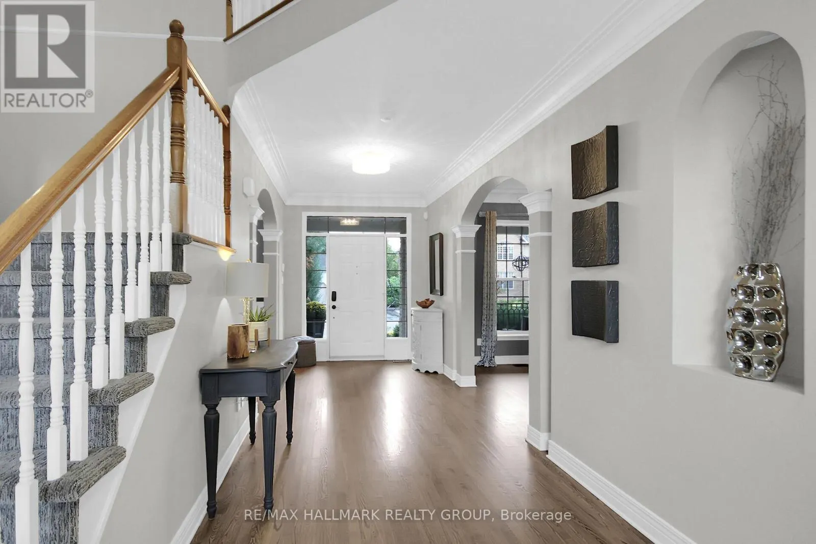 13 BEECHGROVE GARDENS