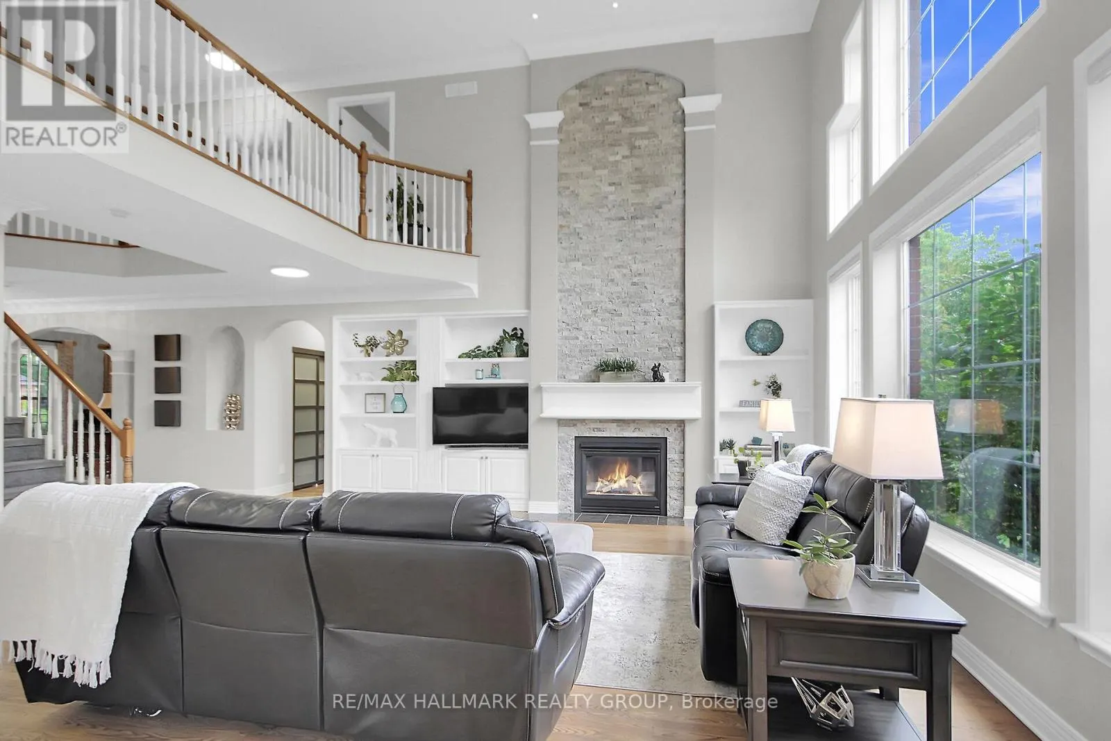 13 BEECHGROVE GARDENS