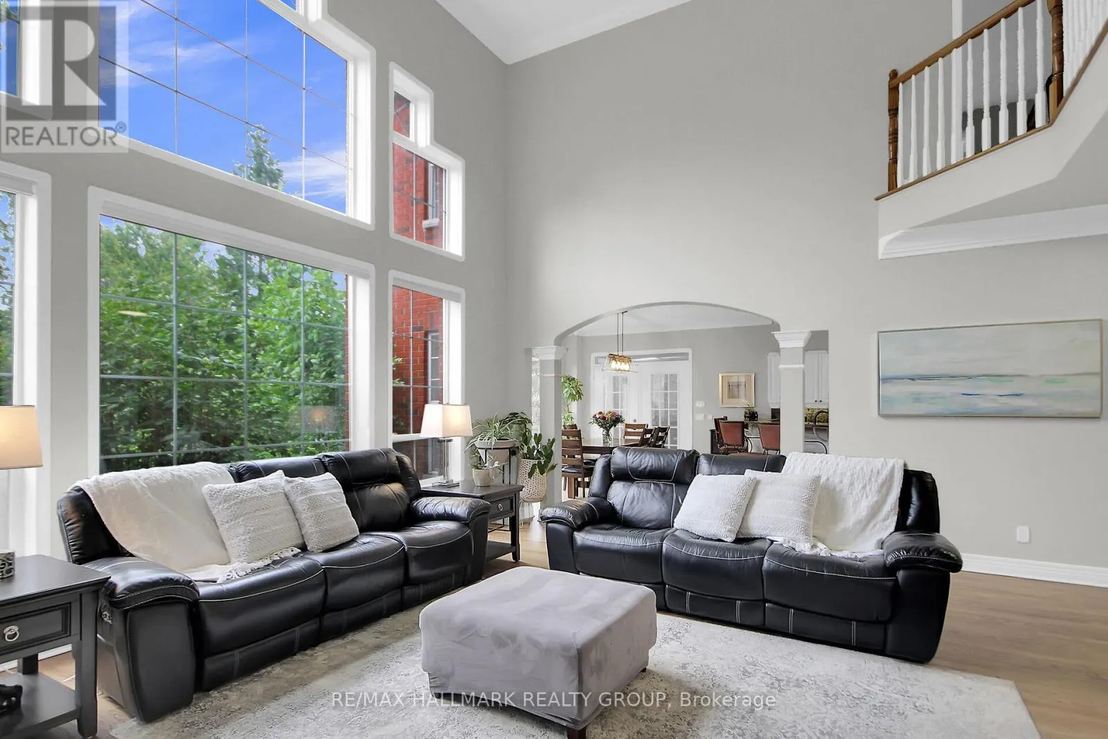 13 BEECHGROVE GARDENS