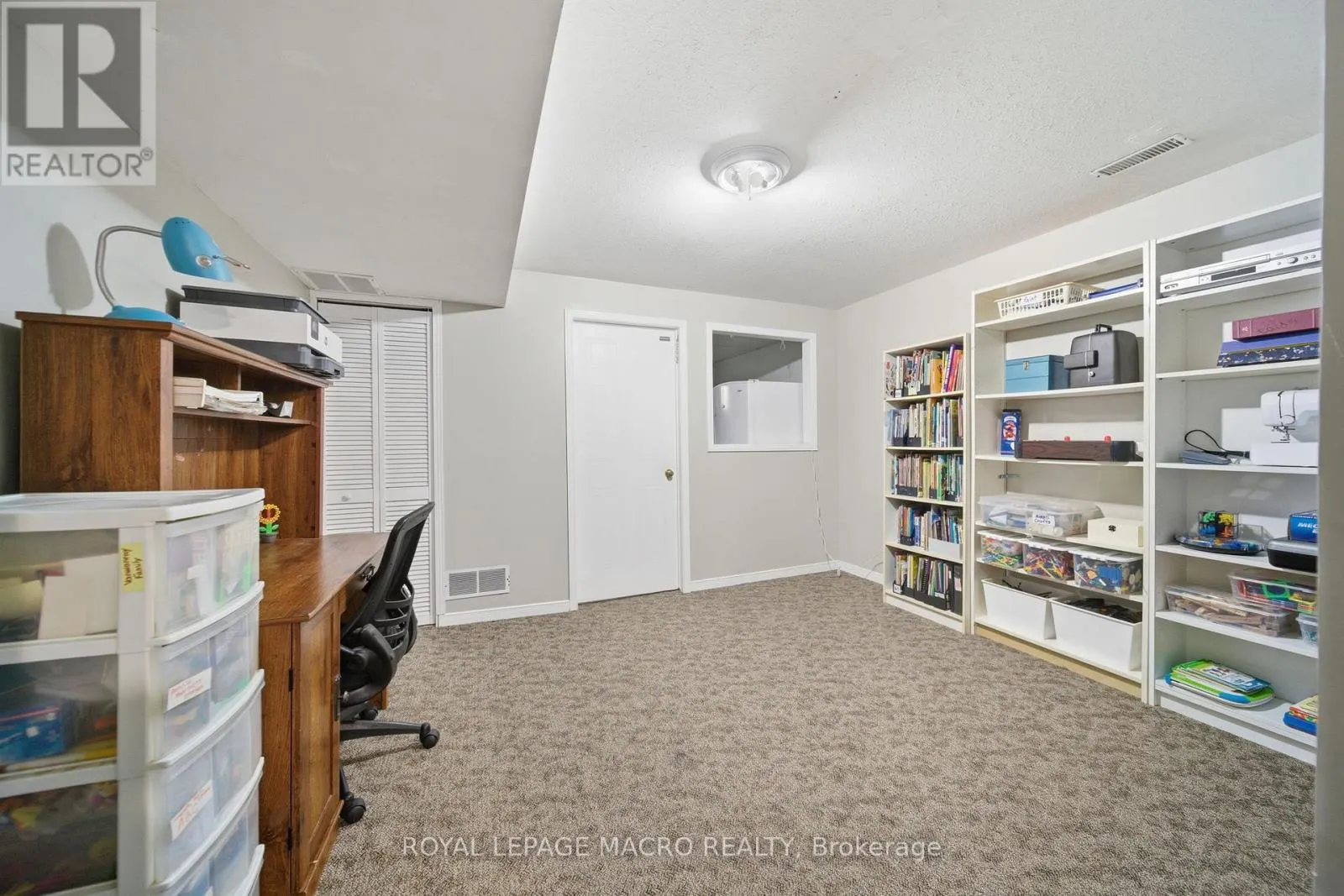 15 ANDERSON CRESCENT