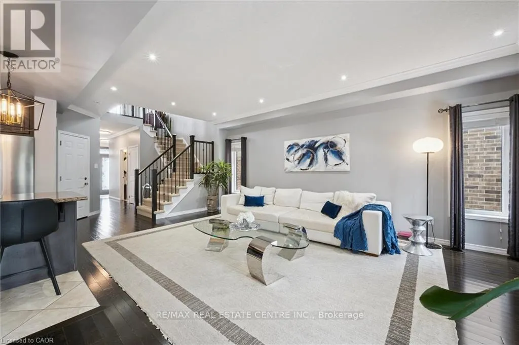 267 HARDCASTLE DRIVE