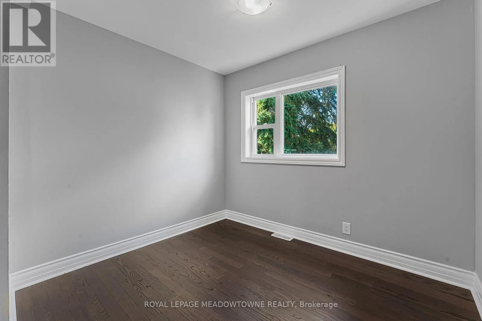 1583 MERRITTVILLE HIGHWAY