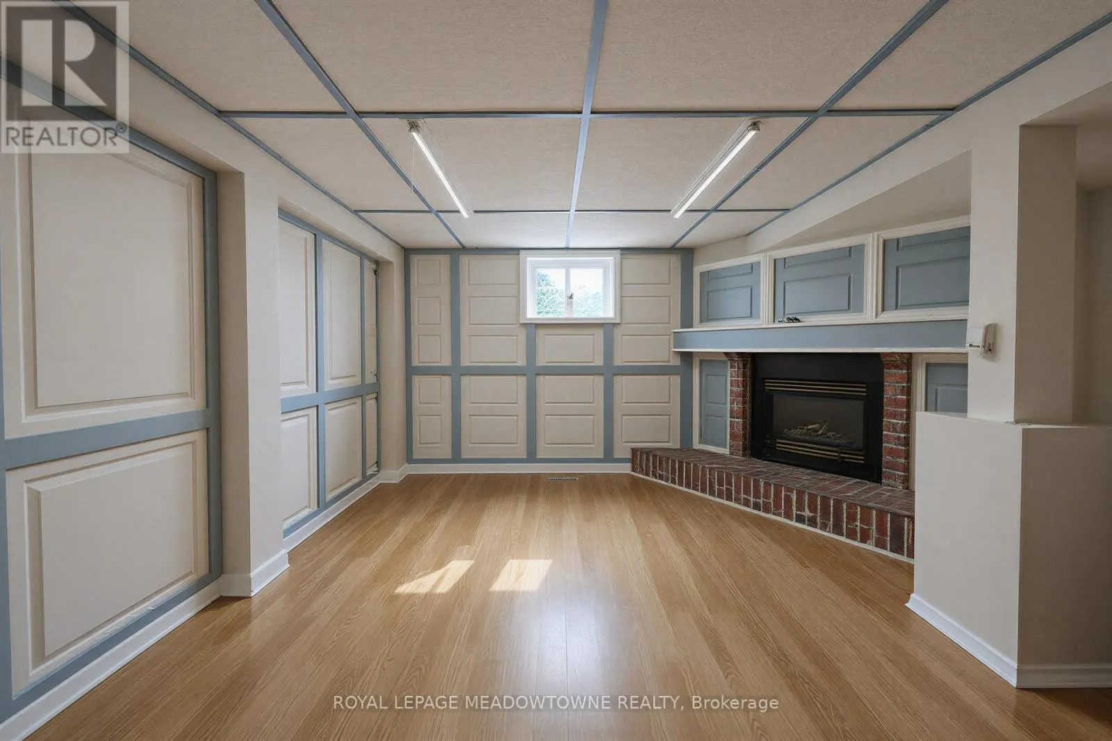 1583 MERRITTVILLE HIGHWAY