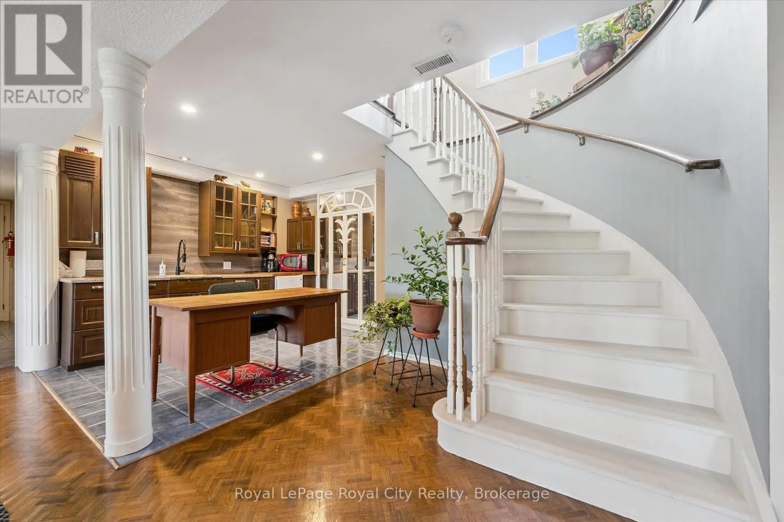 8060 WELLINGTON RD 18 ROAD