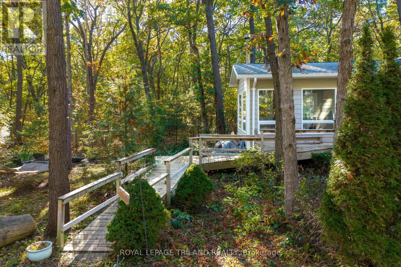 10092 LAKESHORE ROAD