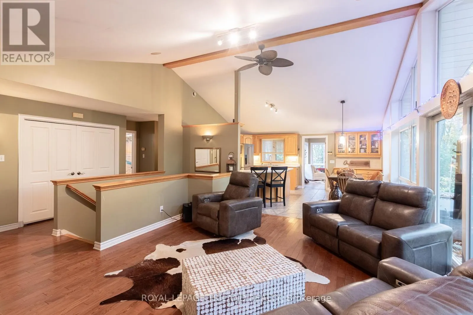 10092 LAKESHORE ROAD