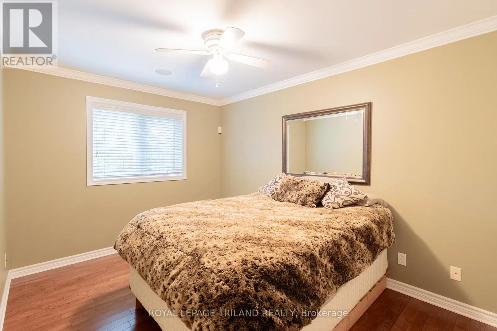 10092 LAKESHORE ROAD