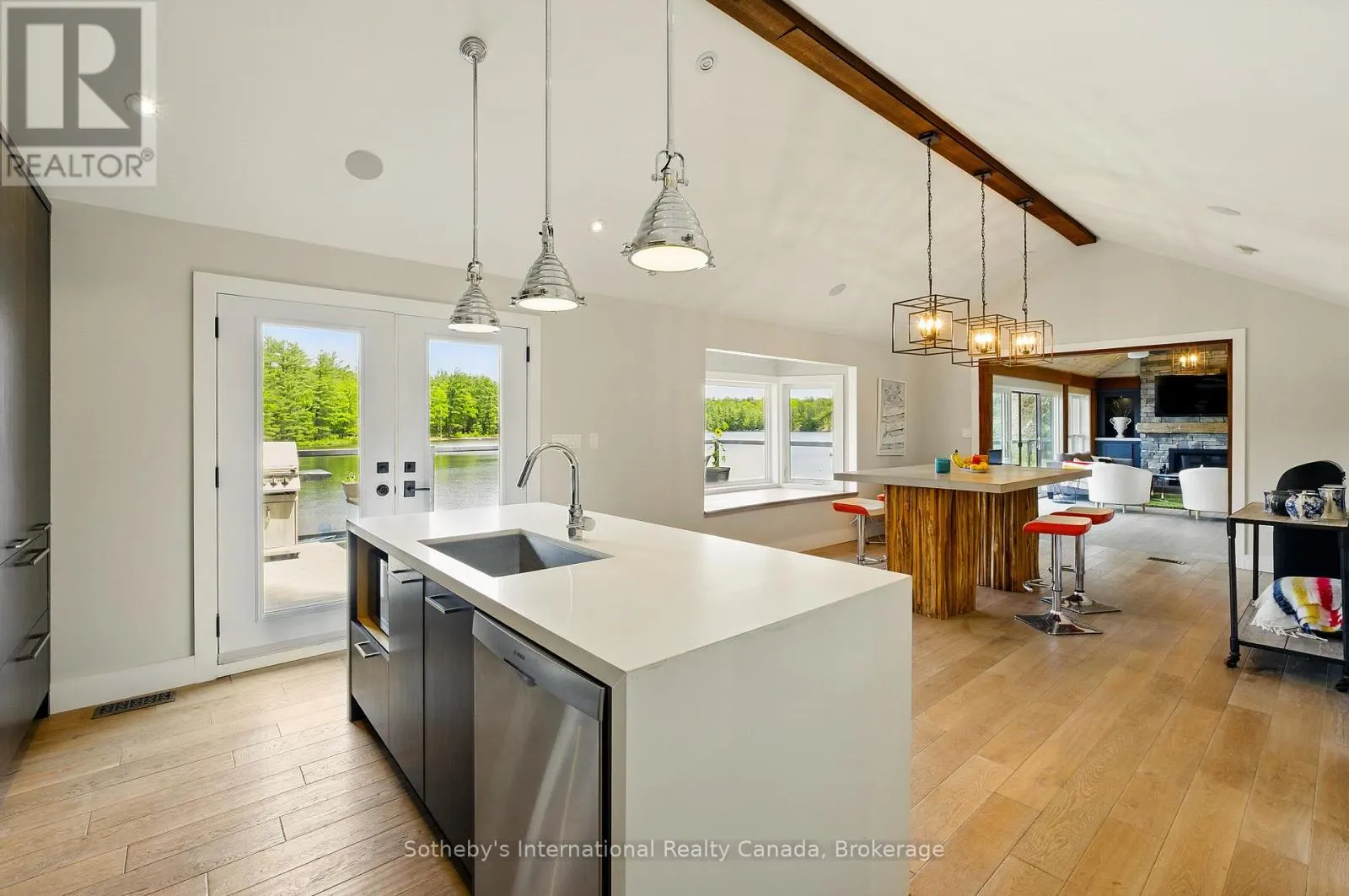 6394 GO HOME LAKE SHORE