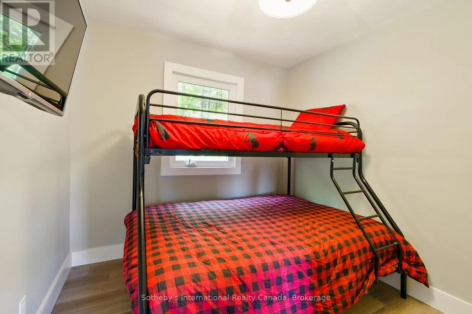 6394 GO HOME LAKE SHORE