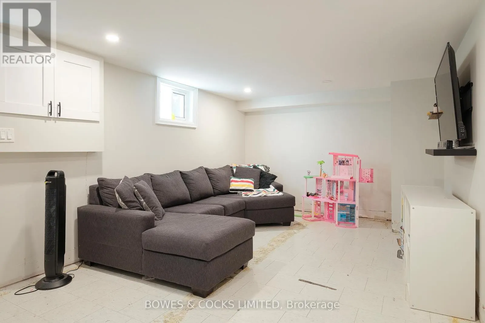 1462 WESTBROOK DRIVE