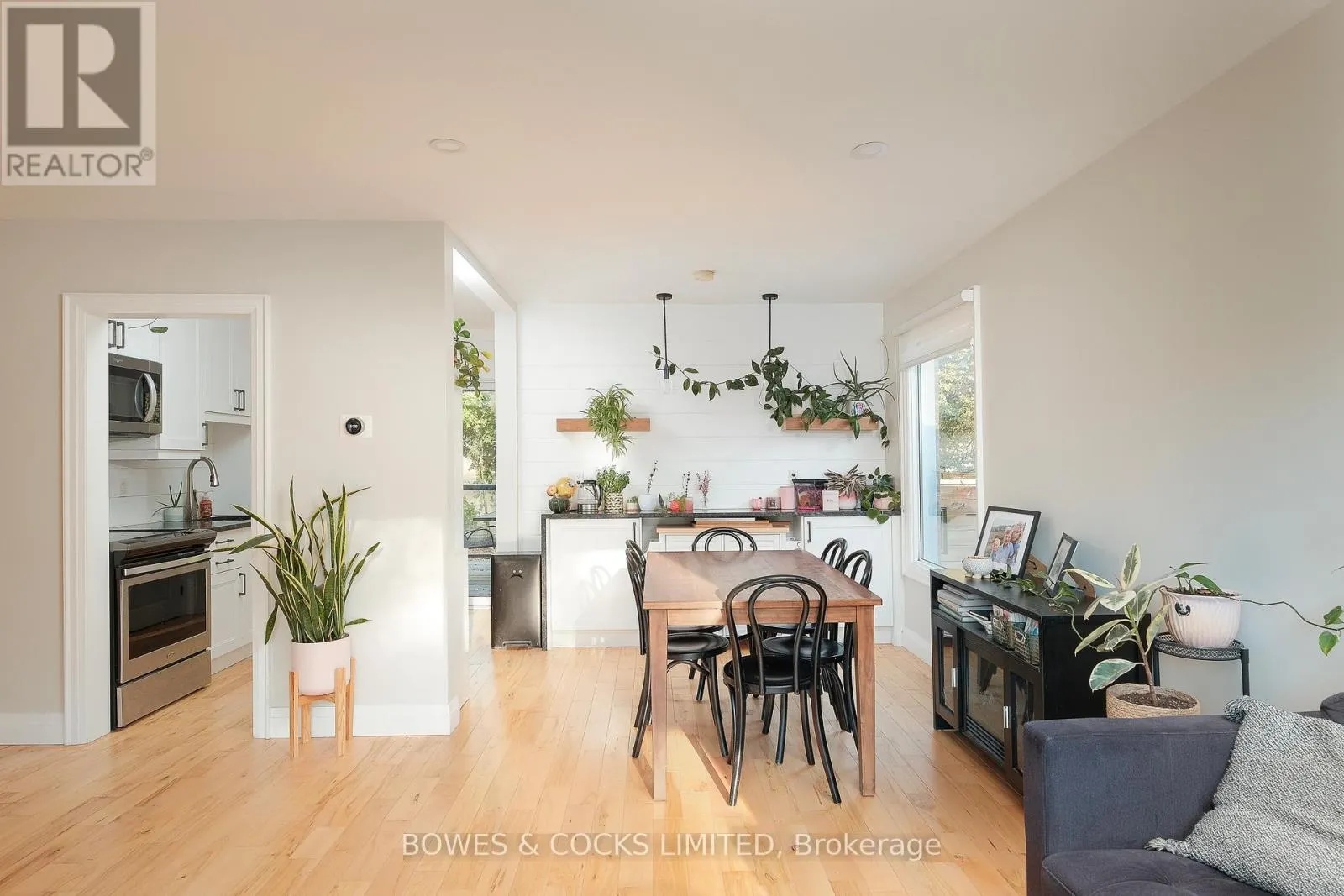 1462 WESTBROOK DRIVE