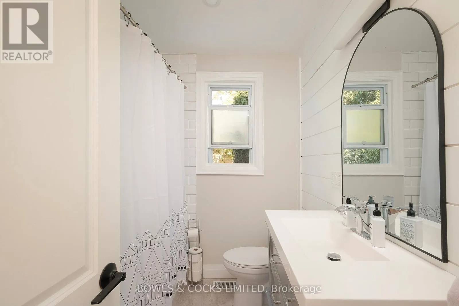 1462 WESTBROOK DRIVE