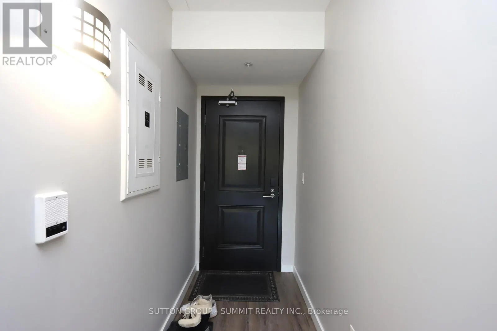 216 - 1291 GORDON STREET