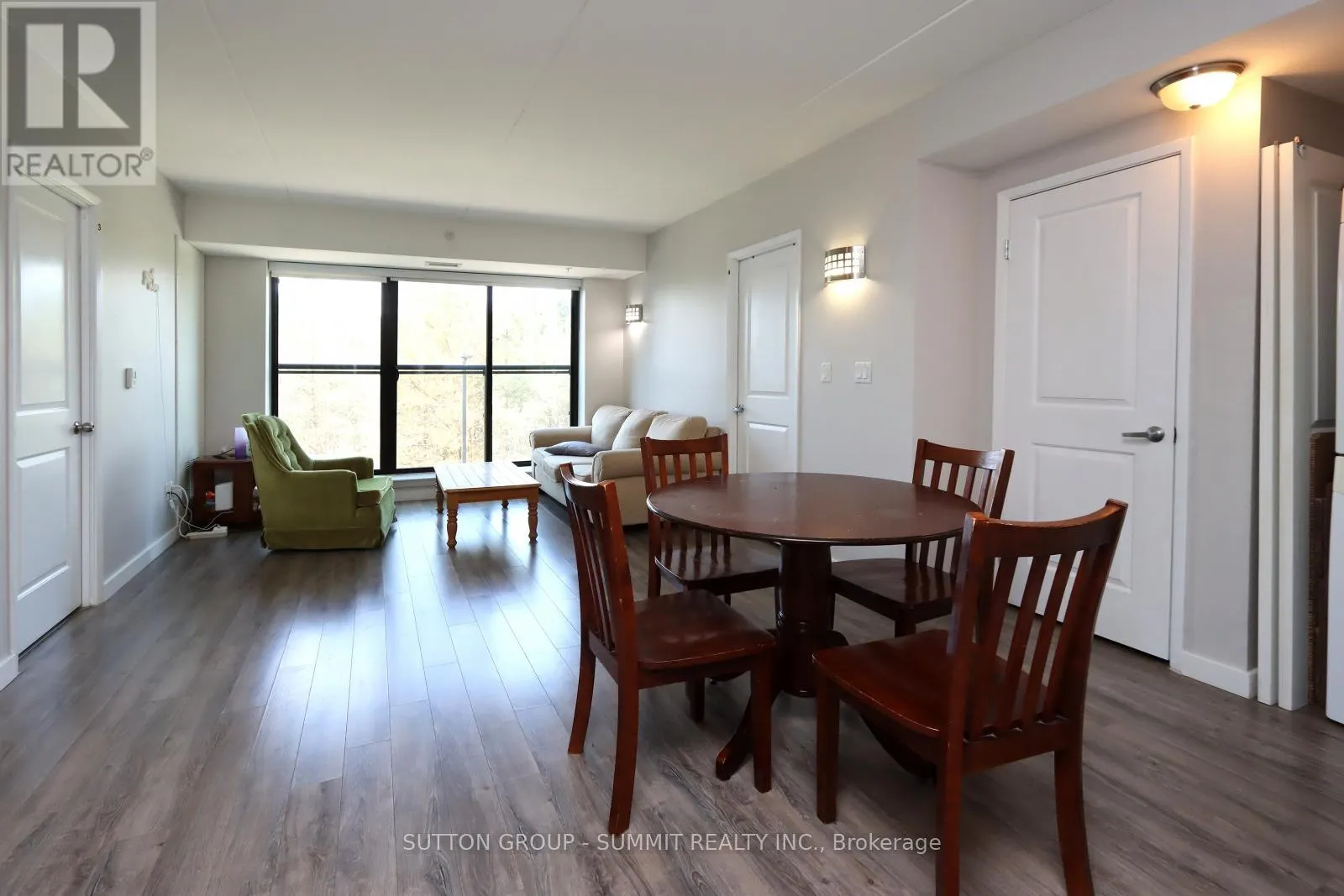 216 - 1291 GORDON STREET