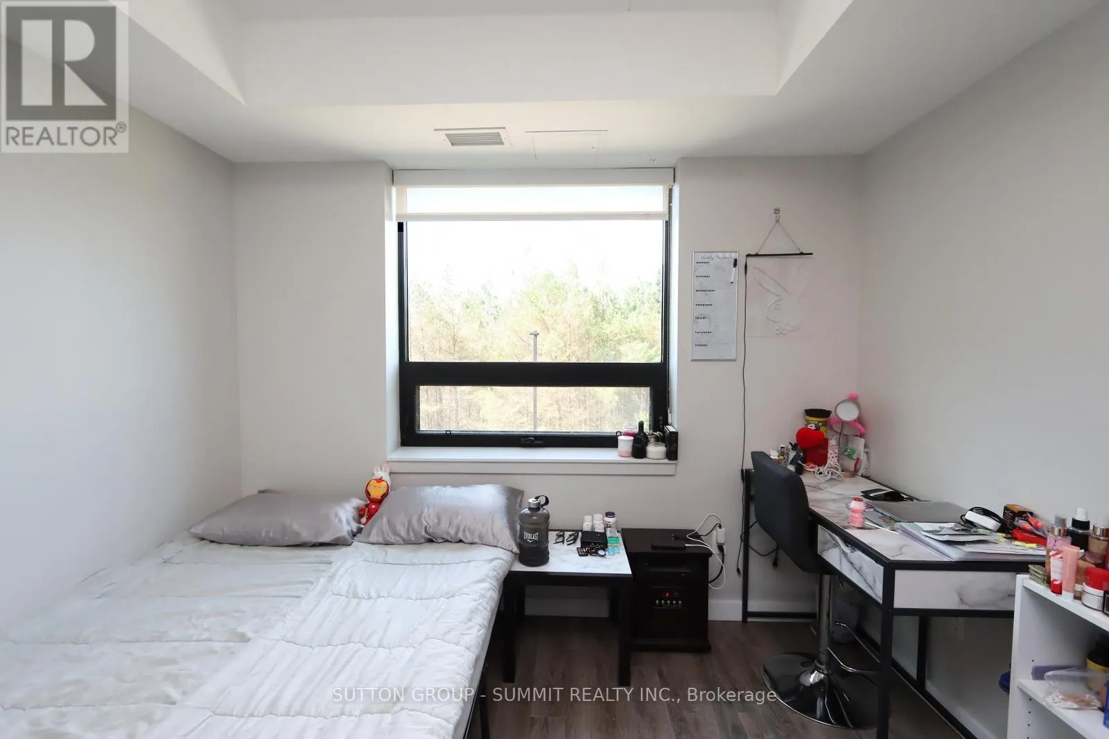 216 - 1291 GORDON STREET