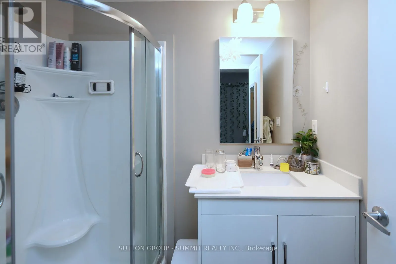 216 - 1291 GORDON STREET