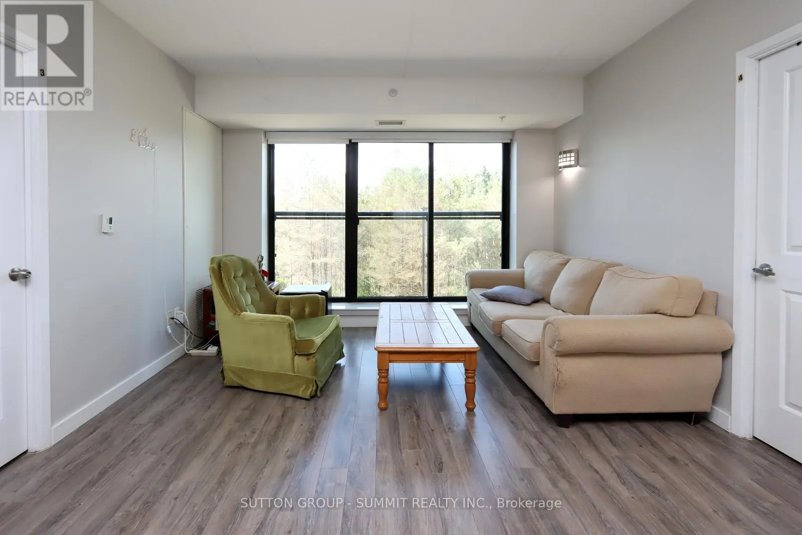 216 - 1291 GORDON STREET