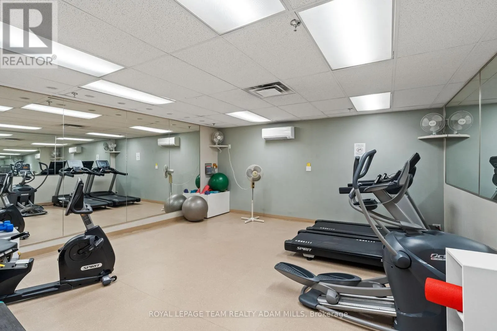 1707 - 1785 FROBISHER LANE