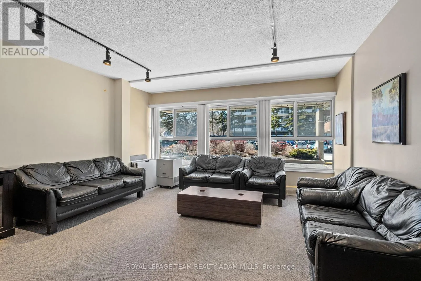 1707 - 1785 FROBISHER LANE