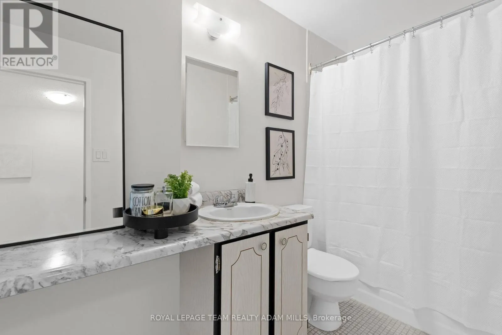 1707 - 1785 FROBISHER LANE