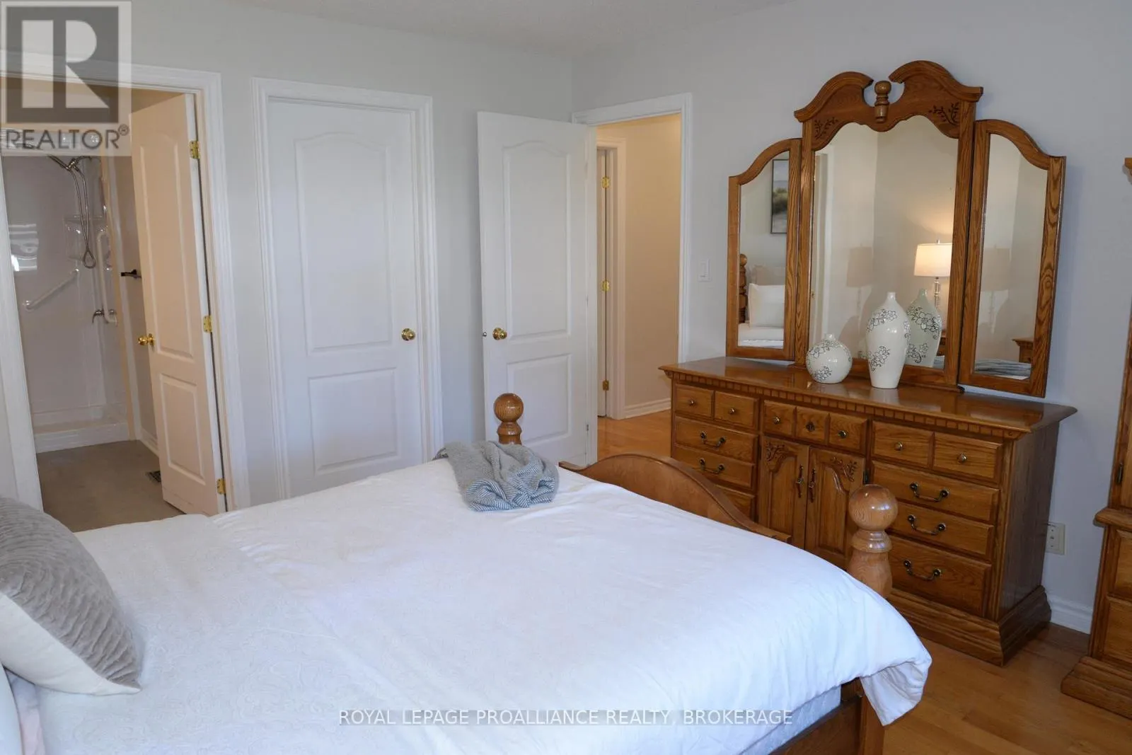 166 ELLESMEER AVENUE