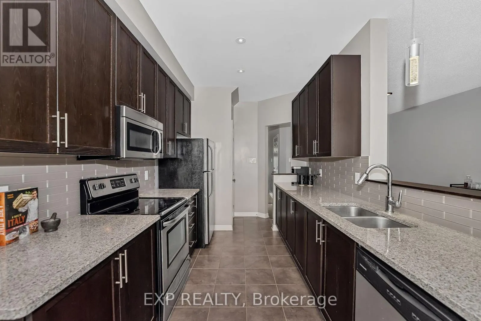 503 KNOTRIDGE STREET N