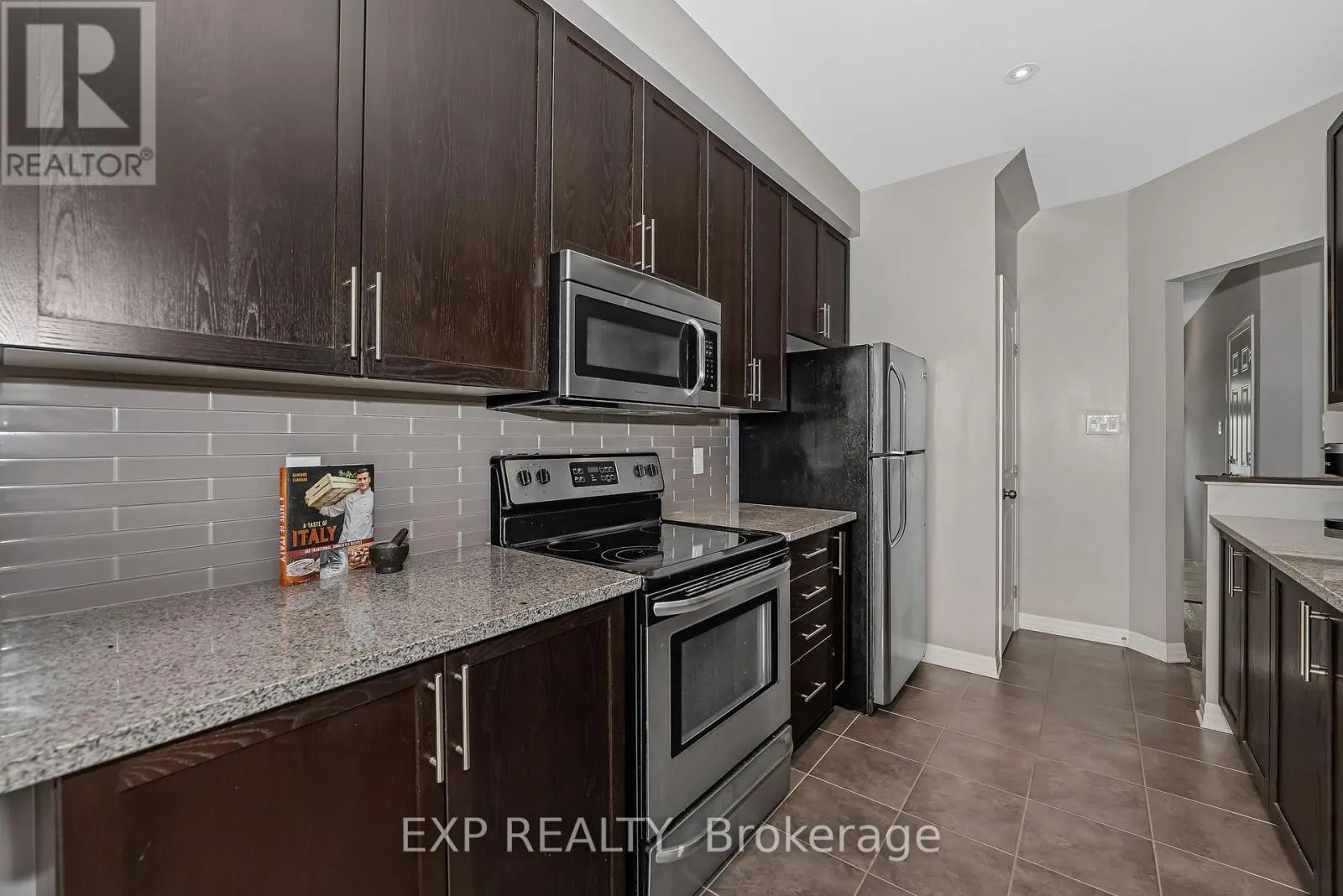 503 KNOTRIDGE STREET N