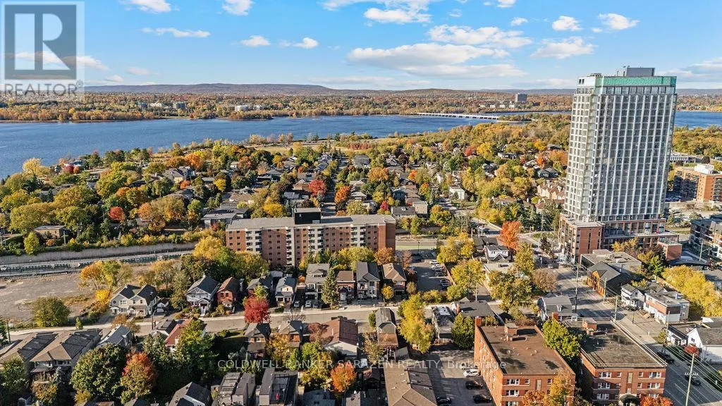 5 - 353 WILMONT AVENUE