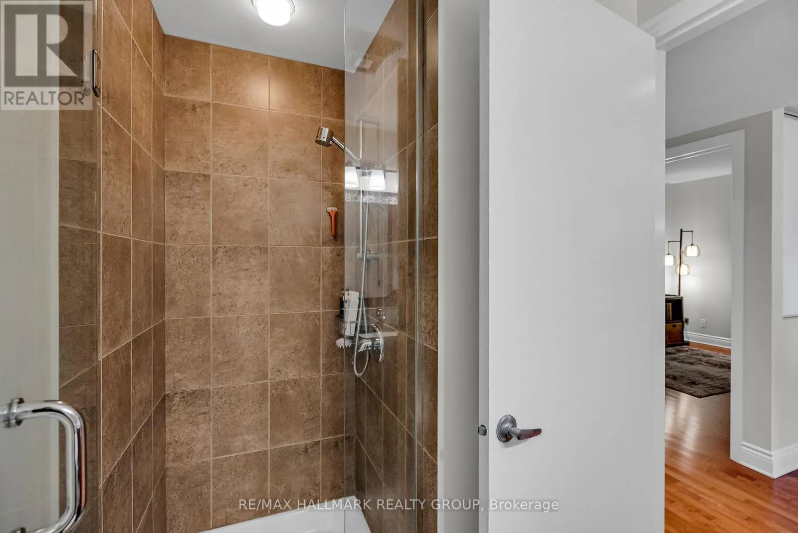 311 - 808 BRONSON AVENUE