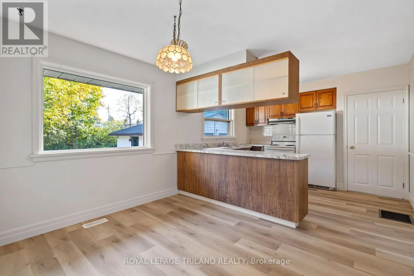 178 KIRKLAND CRESCENT