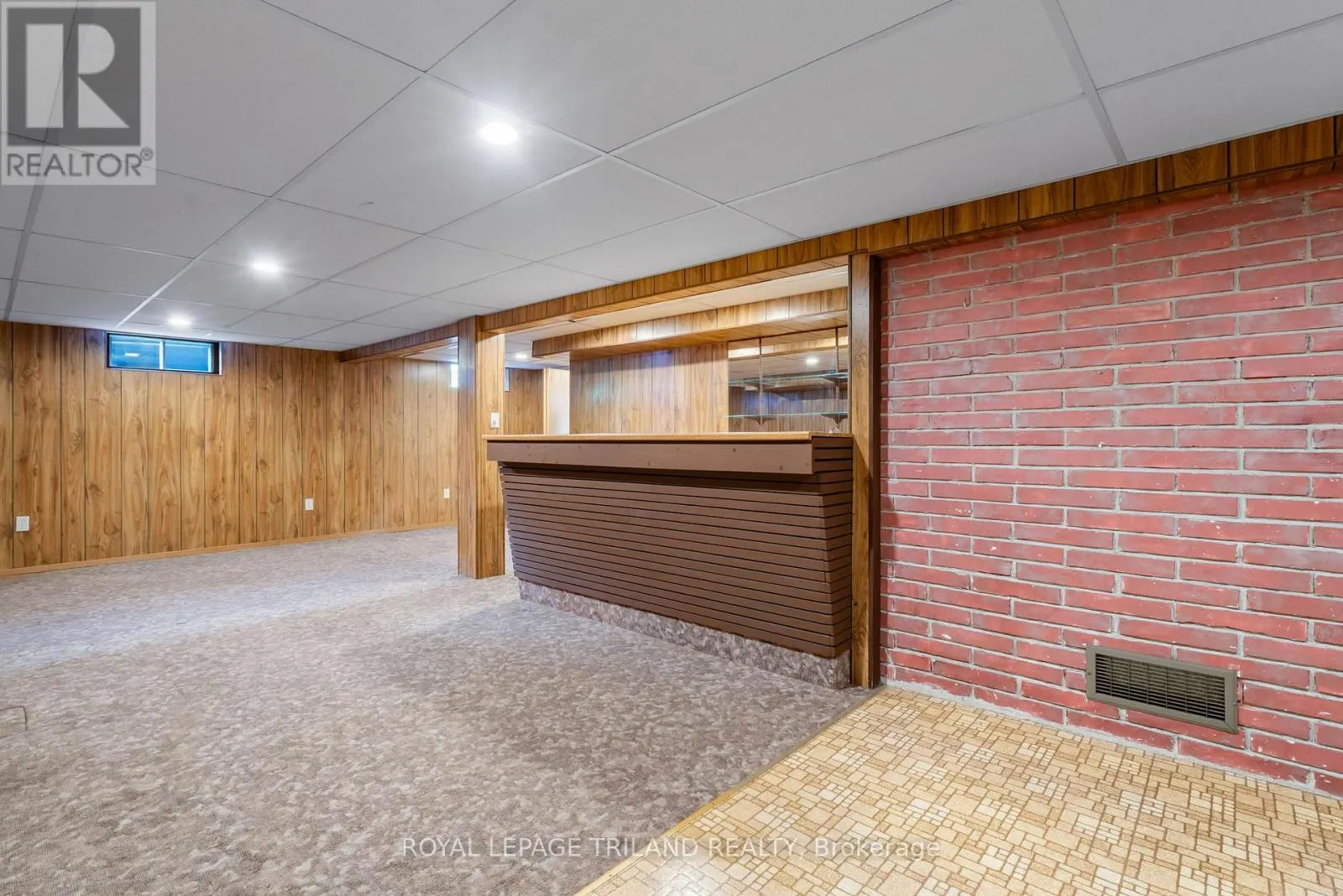 178 KIRKLAND CRESCENT