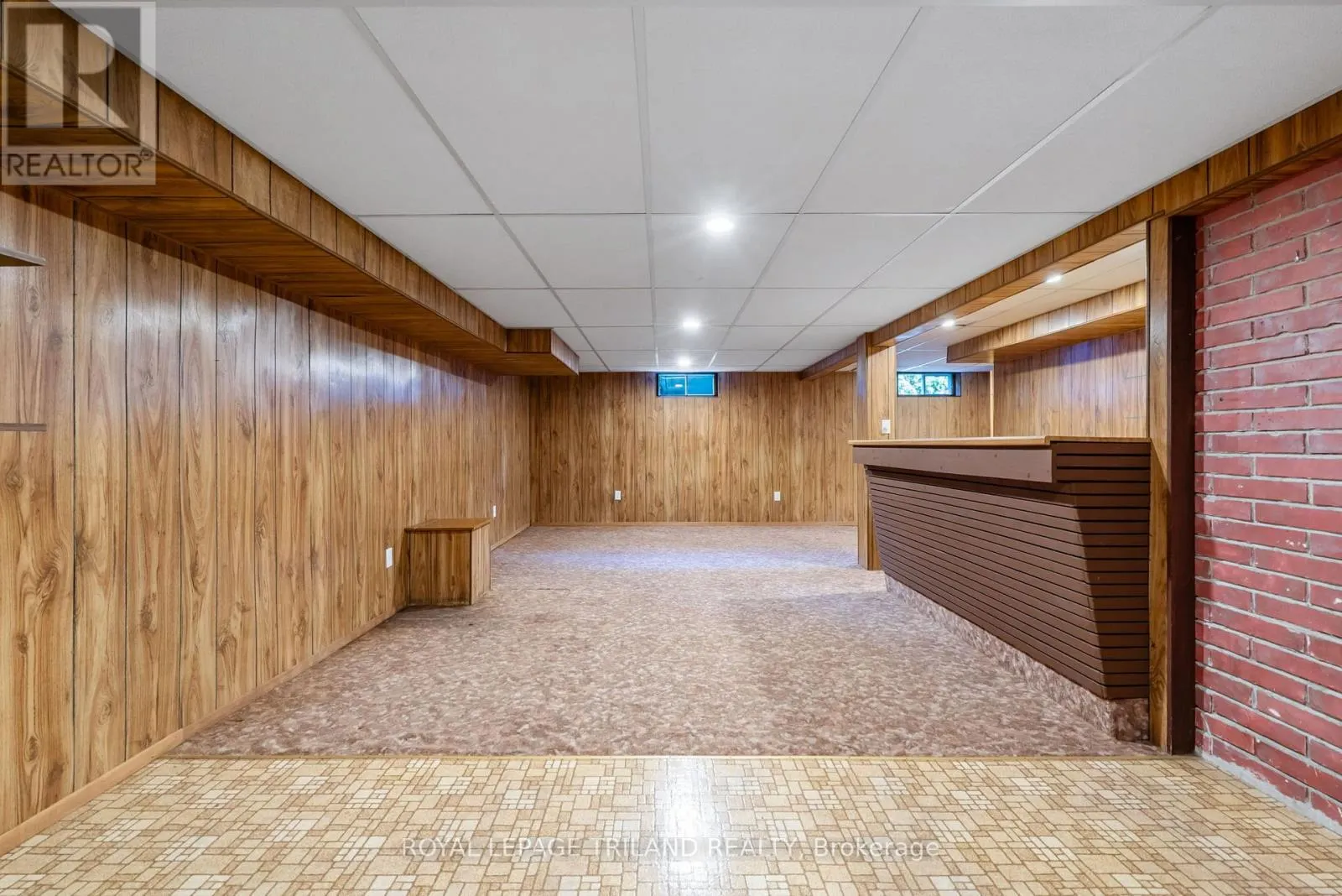 178 KIRKLAND CRESCENT