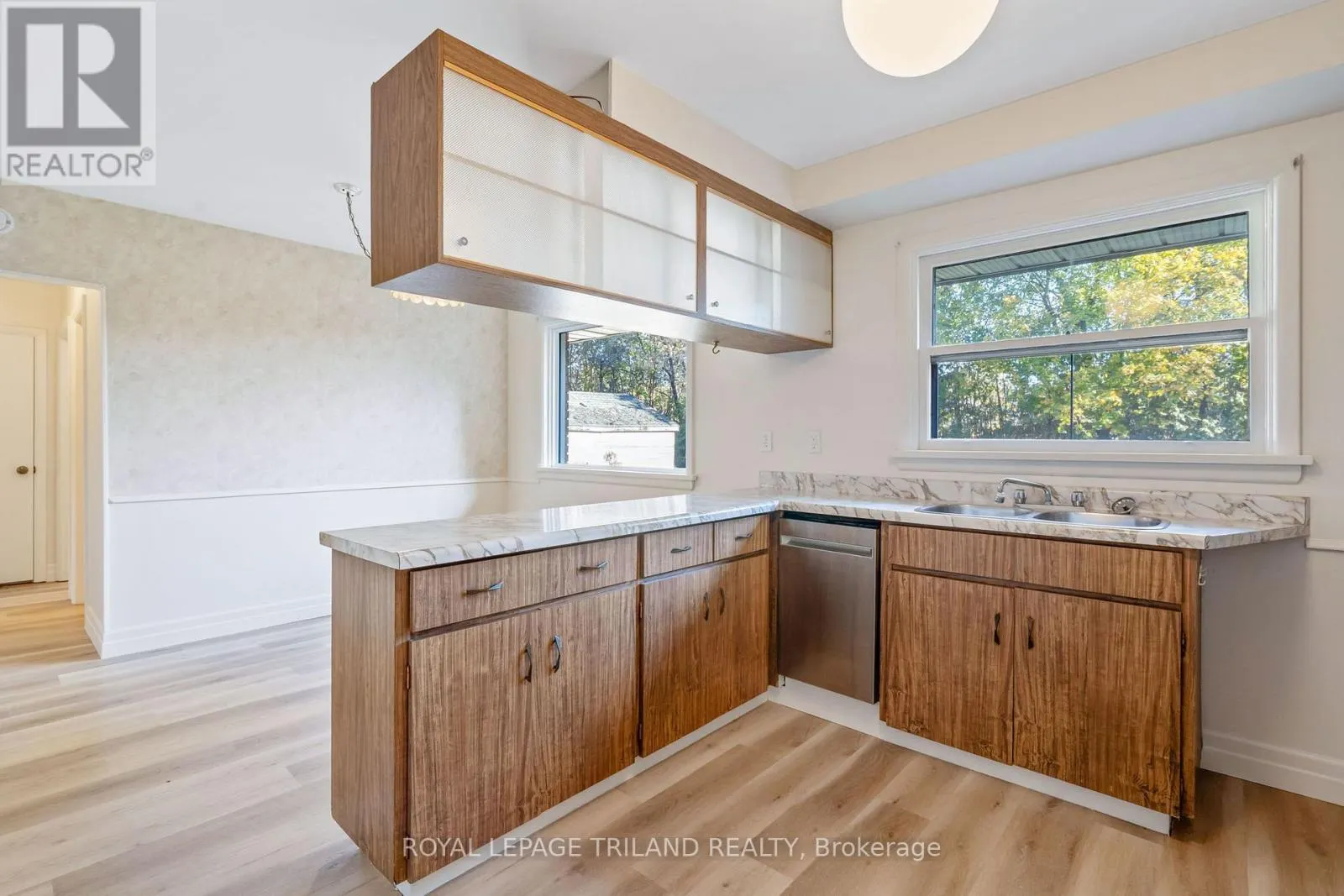 178 KIRKLAND CRESCENT