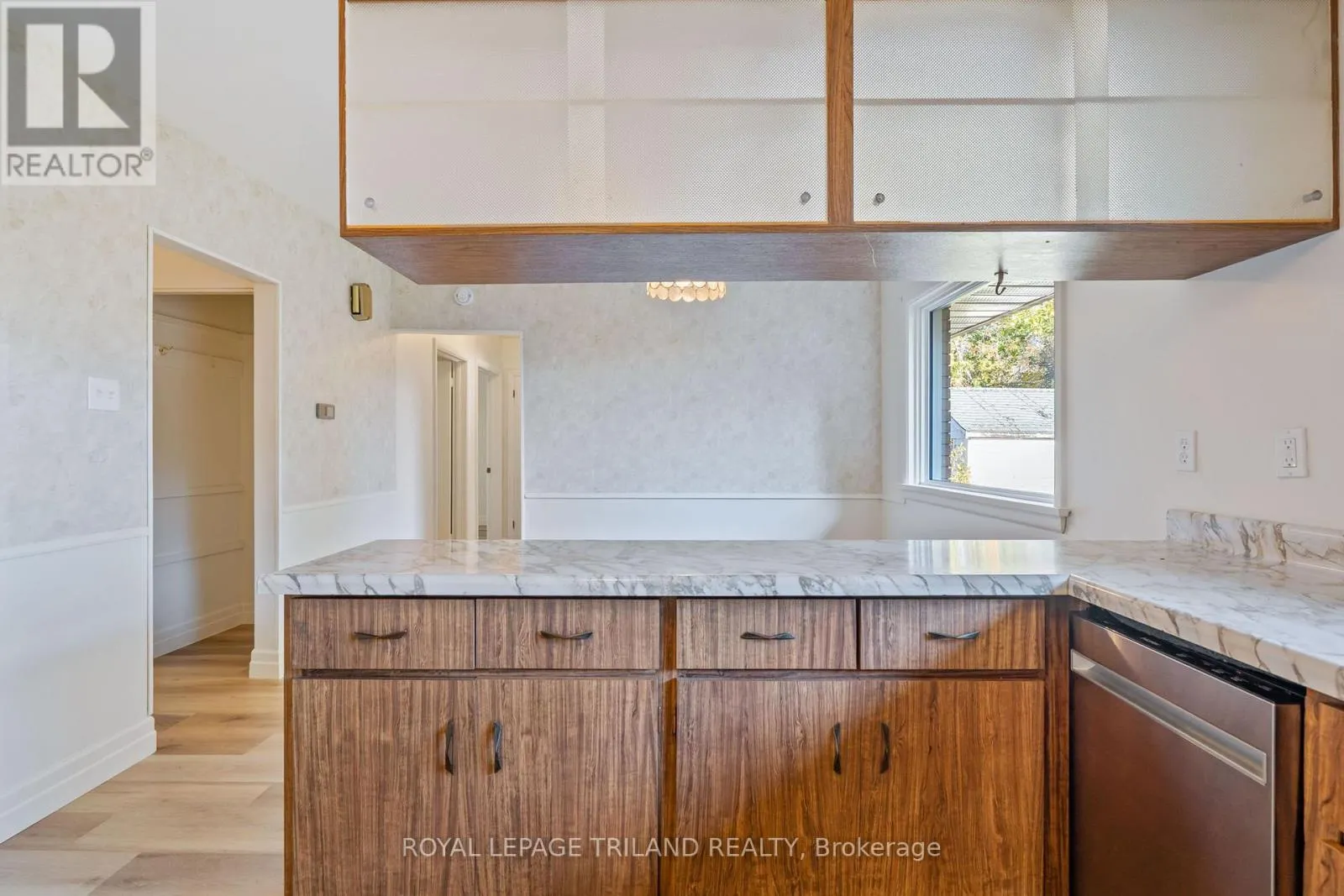 178 KIRKLAND CRESCENT