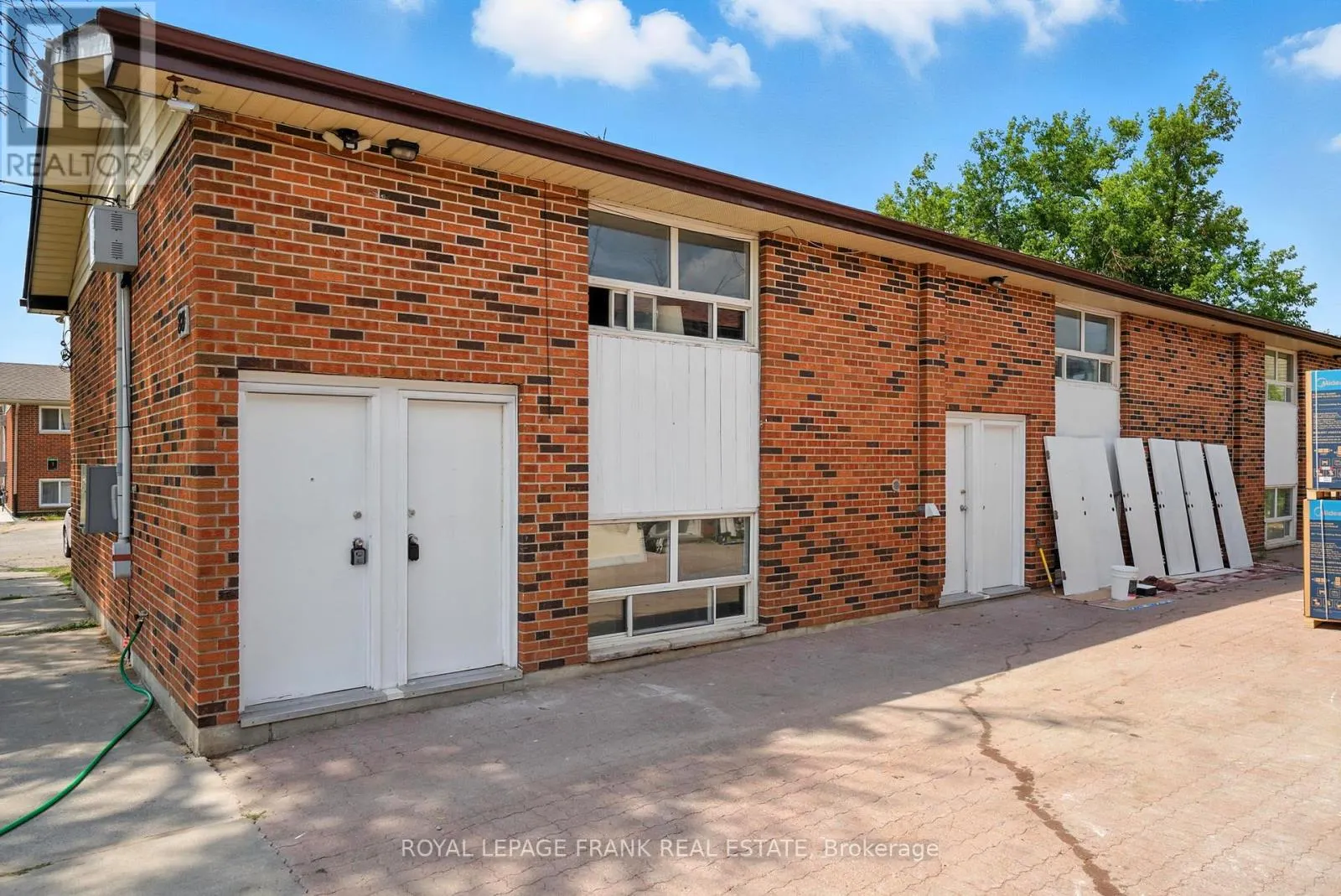 4 - 88 MARY STREET W, #4