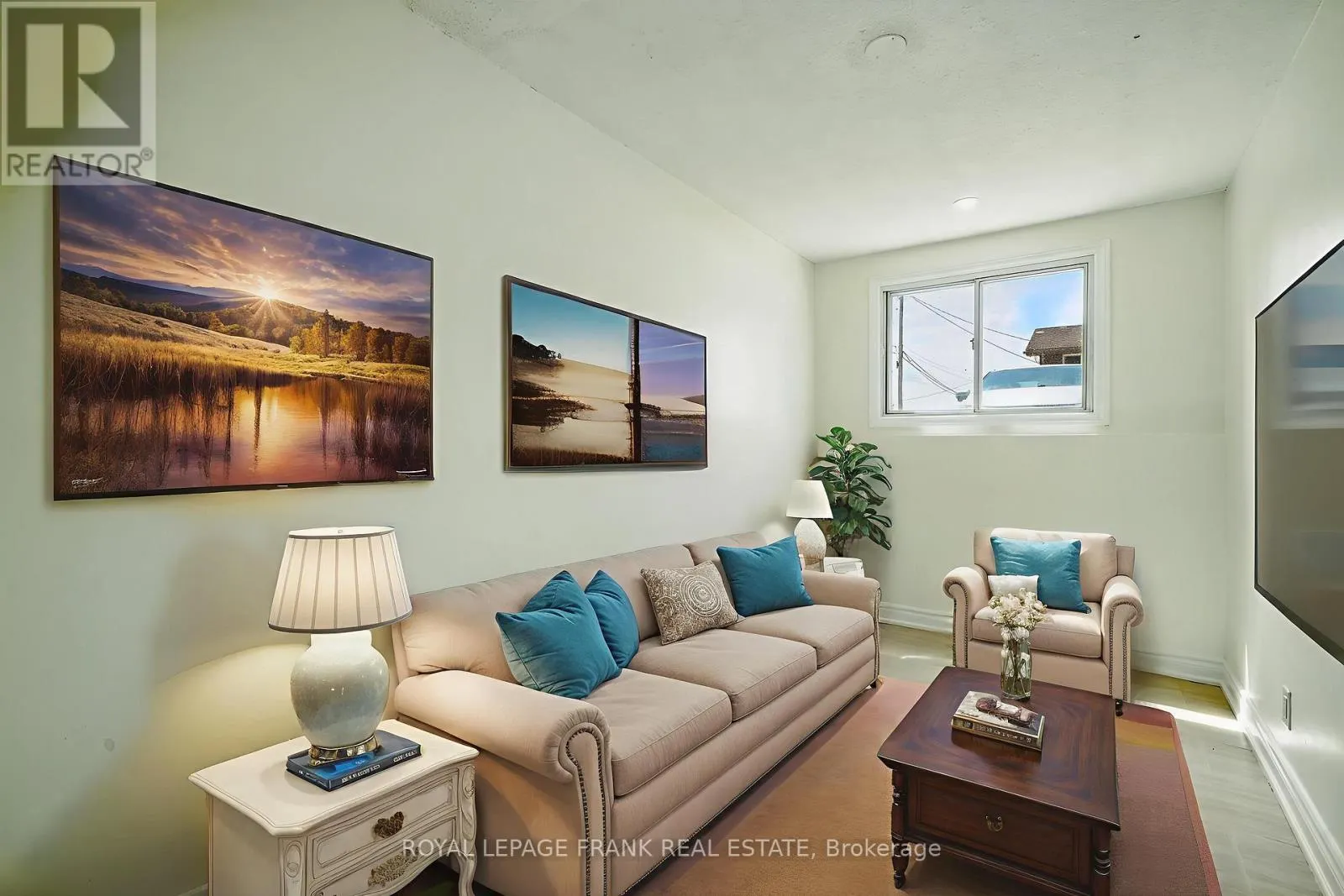 4 - 88 MARY STREET W, #4