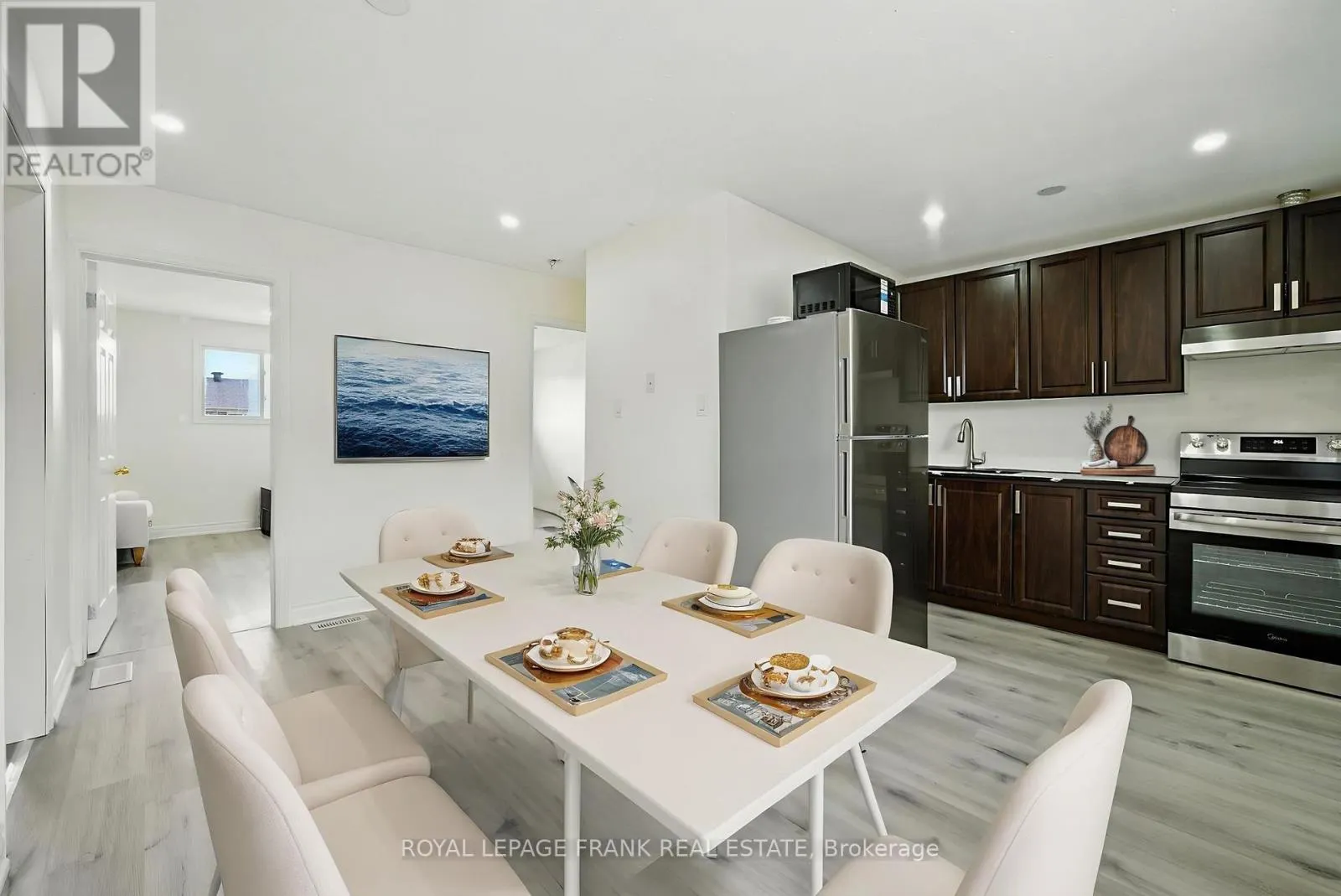 4 - 88 MARY STREET W, #4