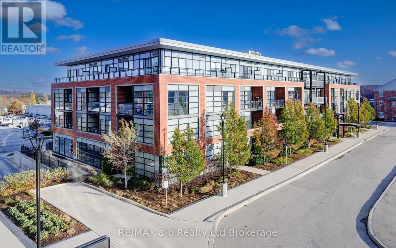 415 - 155 ST LEGER STREET, #415