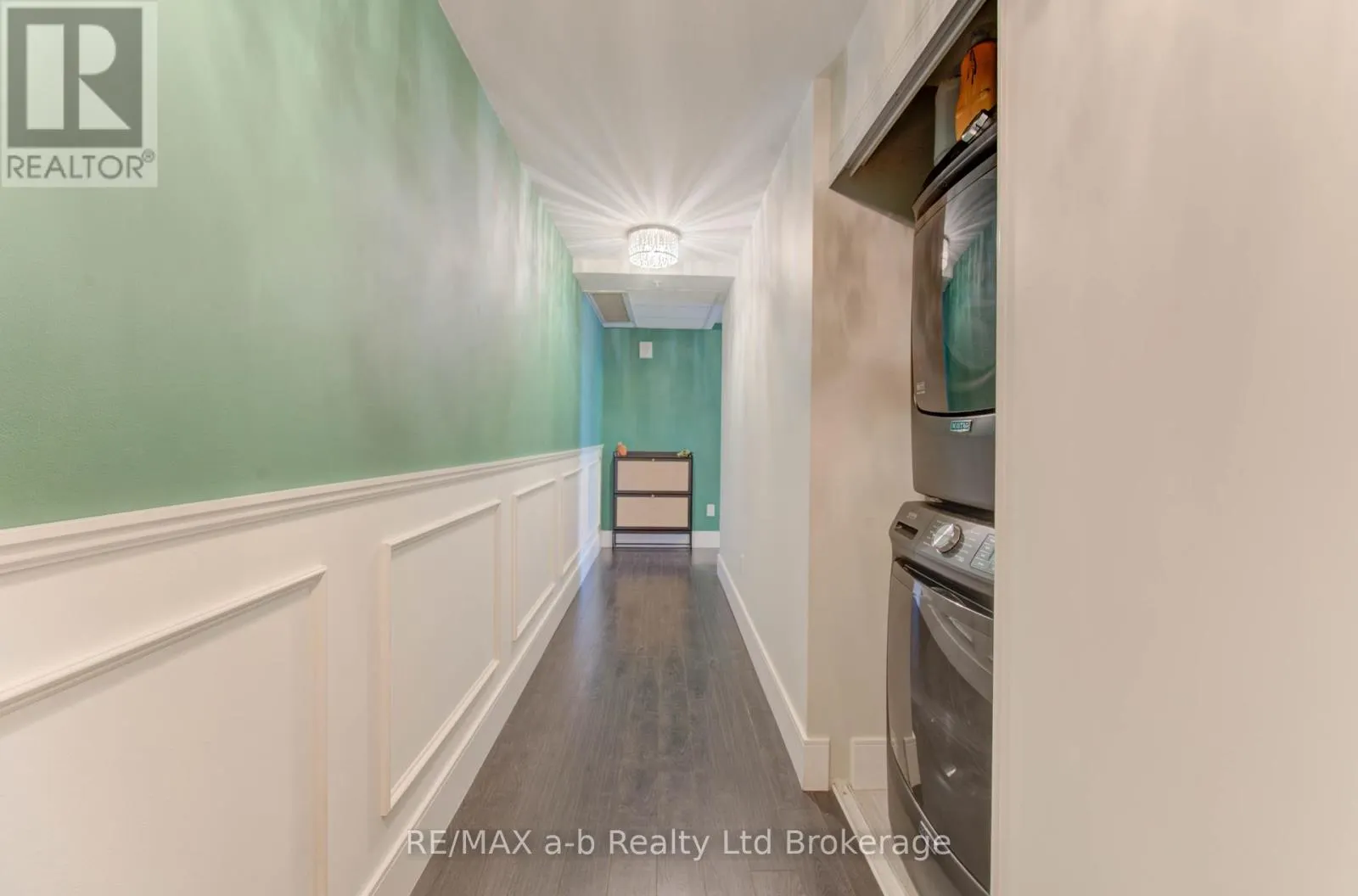 415 - 155 ST LEGER STREET, #415