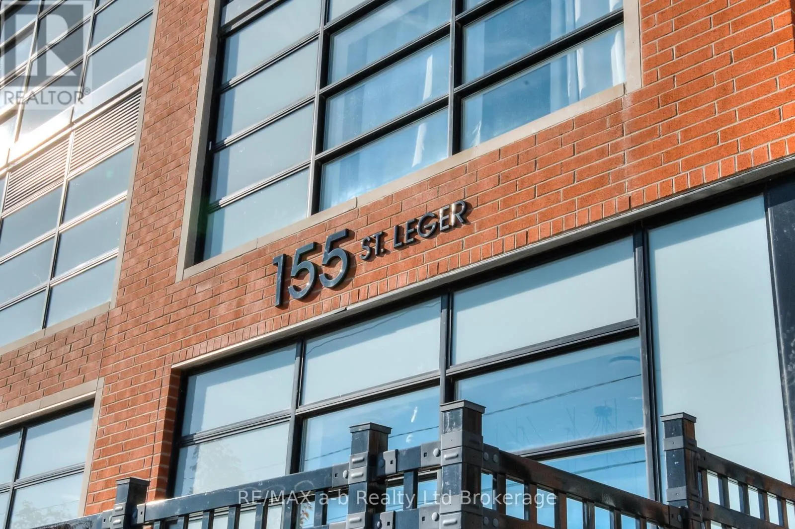 415 - 155 ST LEGER STREET, #415