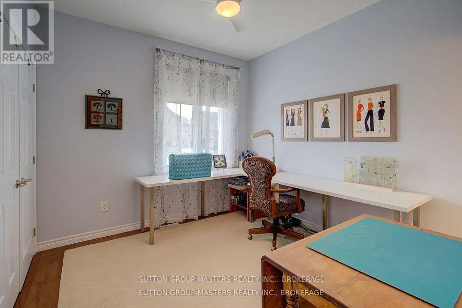 125 COUNTRY CLUB DRIVE