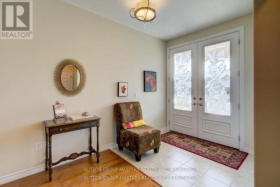 125 COUNTRY CLUB DRIVE