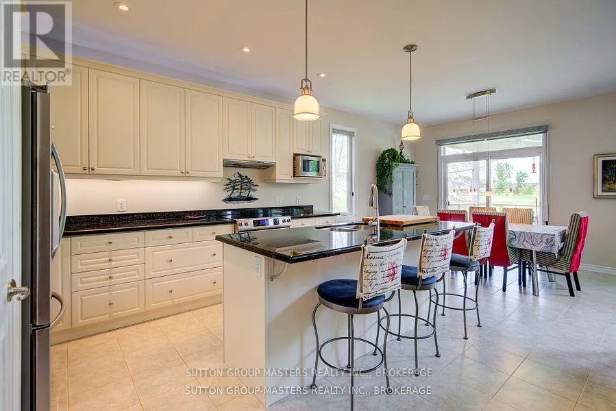 125 COUNTRY CLUB DRIVE