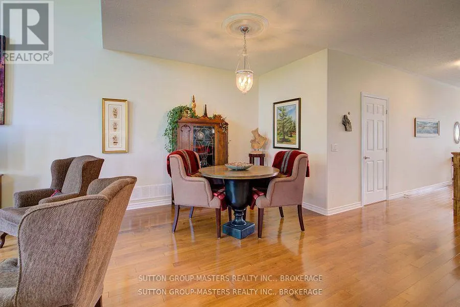 125 COUNTRY CLUB DRIVE