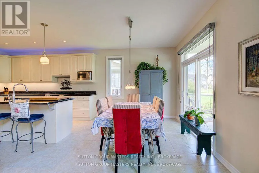 125 COUNTRY CLUB DRIVE