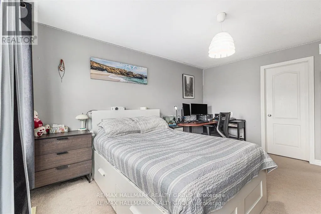 4220 KELLY FARM DRIVE